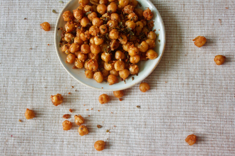 roasted-healthy-roasted-chickpeas-saudável-grao de bico-assado-no forno-5