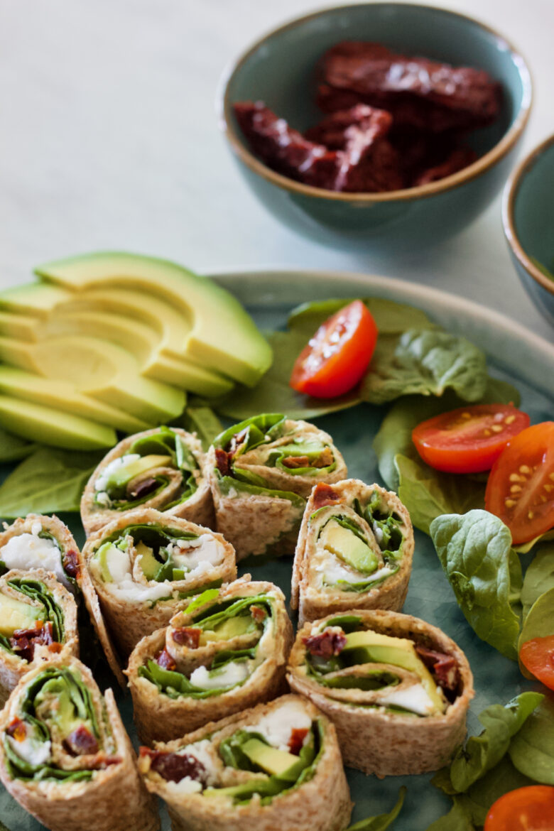 vegan-sundried-tomato-feta-pinwheels