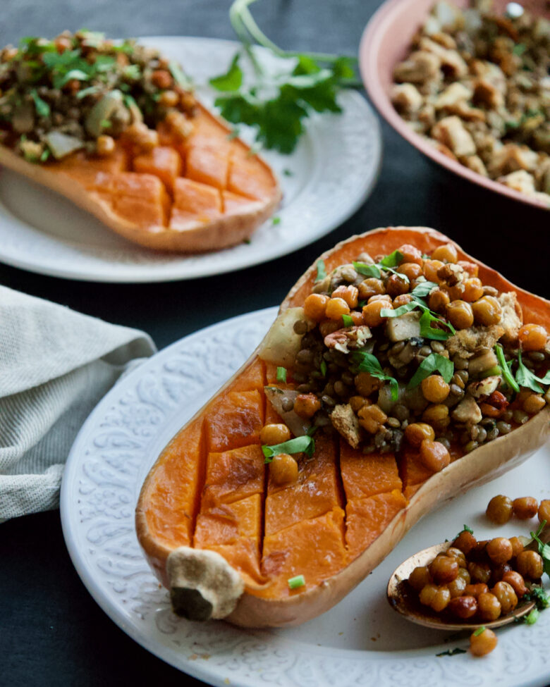 mushroom-lentil-harvest-stuffed-butternut-squash-with-balsamic-teriaky-mushroom-and-lentils-filling-abóbora-recheada-lentilhas-cogumelos-vegan-4