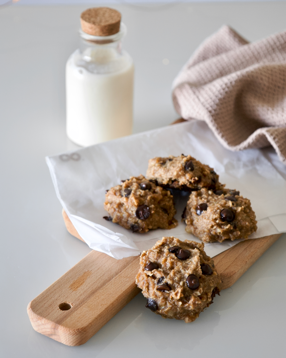 easy-vegan-healthy-banana-chocolate-chip-breakfast-cookies-bolachas-banana-pepitas-chocolate-fáceis- 8
